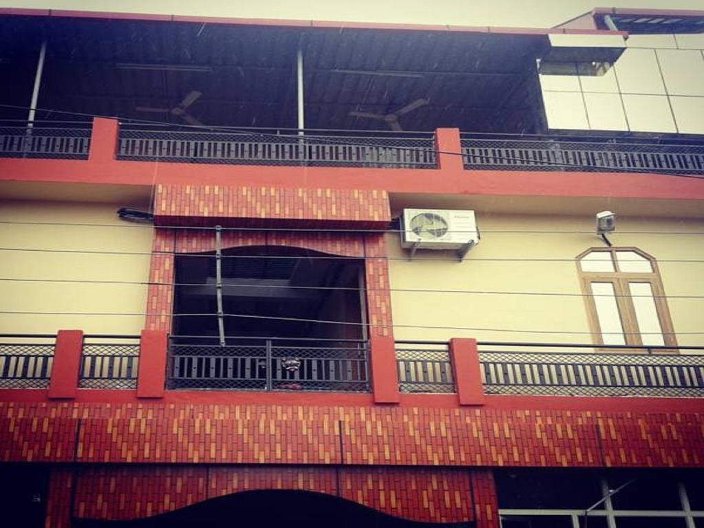 Hotel Jan Jan Tak Dehradun Esterno foto